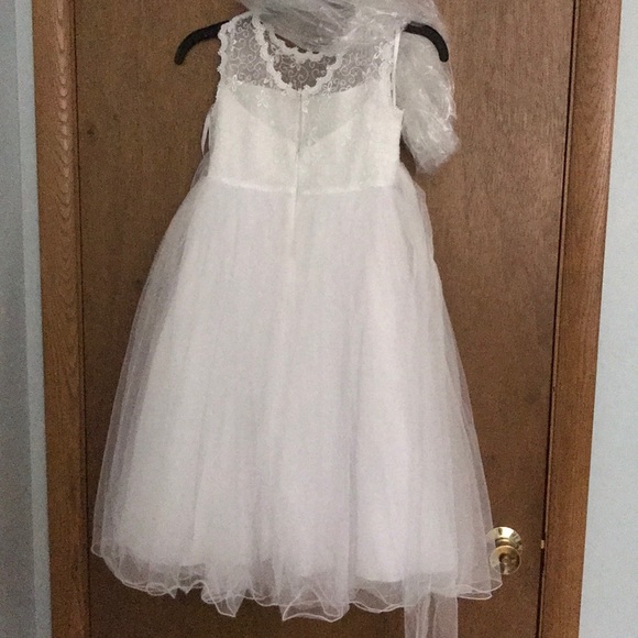 Flower girl dress - Picture 3 of 4